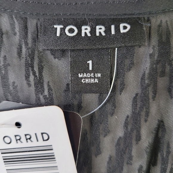 Torrid Chiffon Top Size 1 1X Front Clip Keyhole Sleeveless Lined Lightweight - Picture 8 of 15